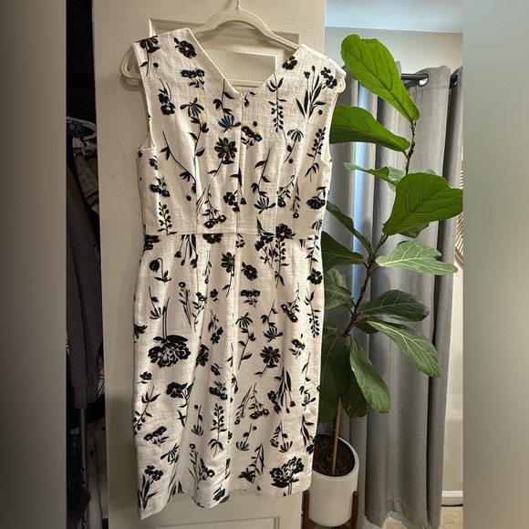 NWT Ann Taylor Black and White Floral Midi Dress - Picture 3 of 5